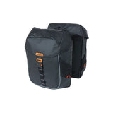 Basilikum Miles Tarpaulin - Doppelfahrradbeutel, wasserdicht, 34 l, Schwarzorange