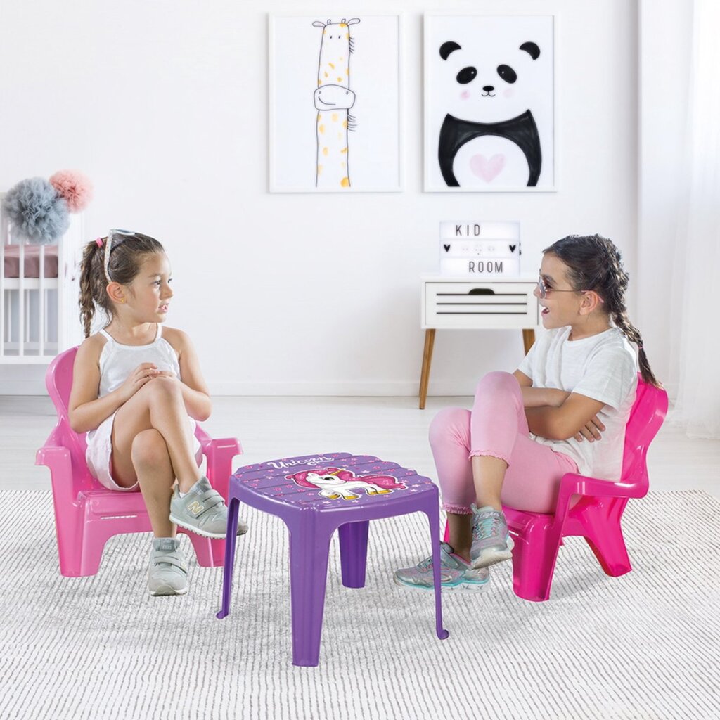 Mesa rosa de unicornio dolu con sillas