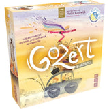 Asmodee-Typ spielt das Brettspiel