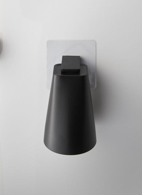 Yamazaki selbstklebender Badezimmer-Getränkehalter – Turm – Schwarz