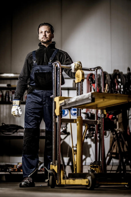 Nitras Sicherheitslatzhose Nitras Motion Tex Plus Latzhose Nitras Mot.Tex Plus 54 Marineblau Schwarz