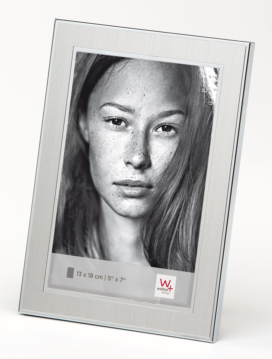 Walther Jazz - Porträtrahmen aus Metall - Fotogröße 15x20 cm - Silber