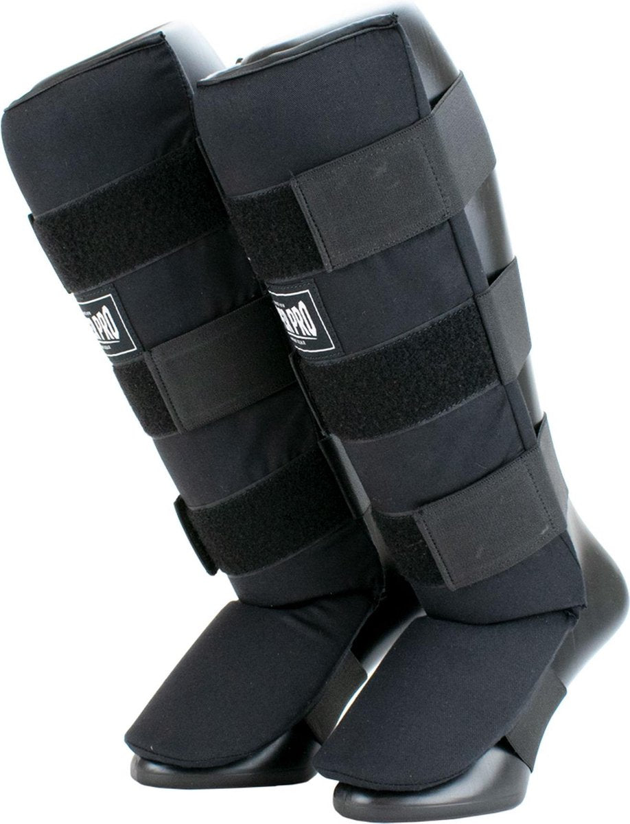 Super pro combat gear scheenbeschermer savior zwart wit large