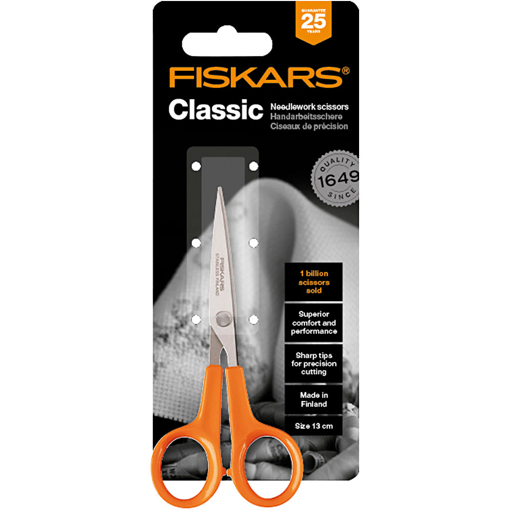 Fiskars https: www.cchobby.nl -classic-precision-scissors-l-13-cm-1-piece