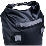 DS deckt Gepäckrolle 30 Liter ab