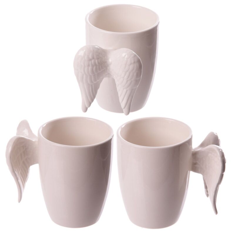 Keramiktasse mit Engelsflügelgriff