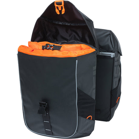Basil Doppelte Fahrradtasche Miles Plane Mik 34 Liter 13 x 25 x 37 cm – Schwarz Orange