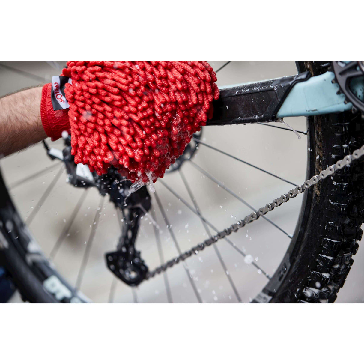 Handschuhmikrofaserrot waschen