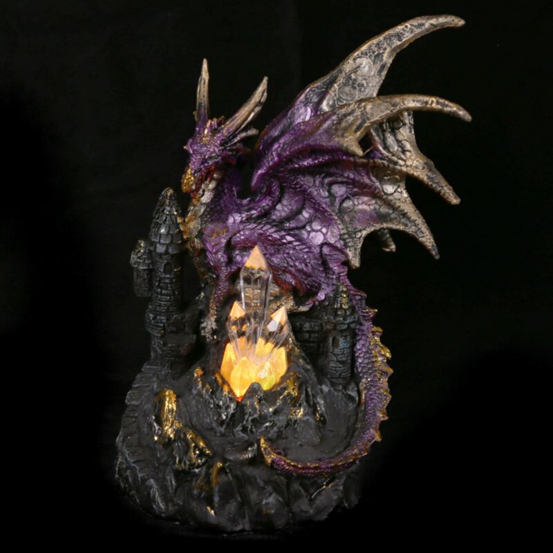 Dark Legends Drache auf Burg führte Kristall