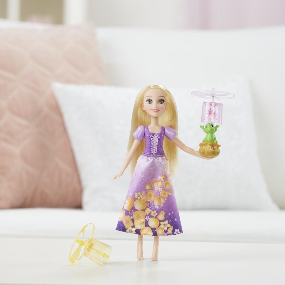 Hasbro -Prinzessin Rapunzel schwimmende Laternen