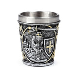 Mittelalterlicher Ritter mit Schild Schnapsglas Schnapsglas