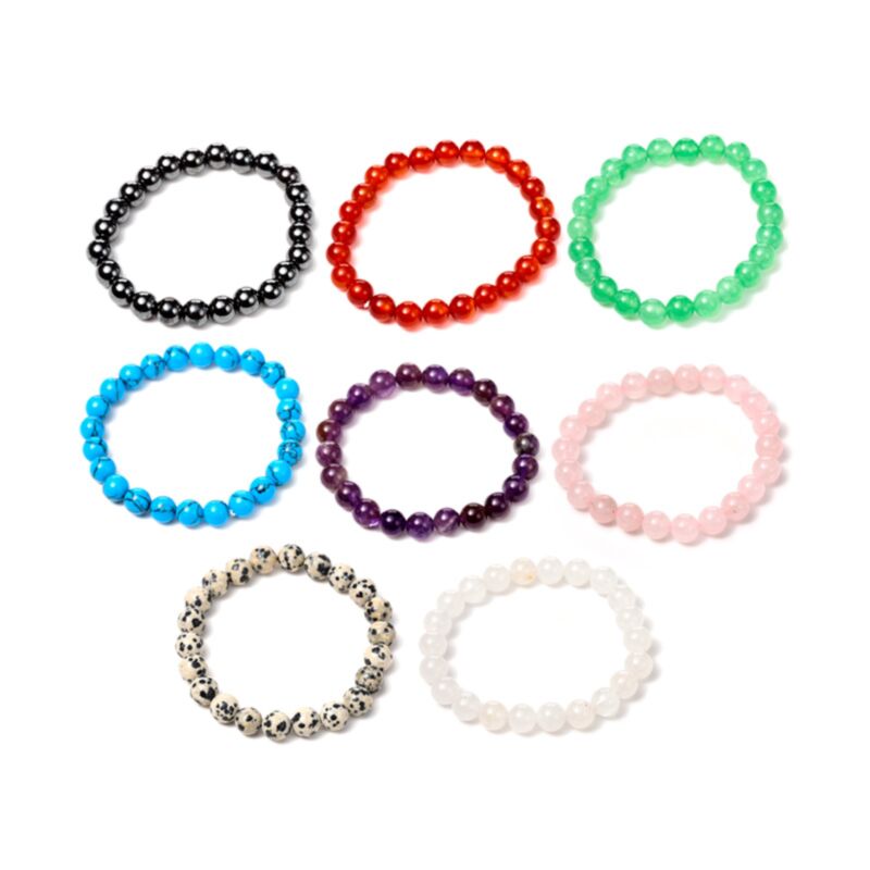 Armband aus Edelsteinperlen