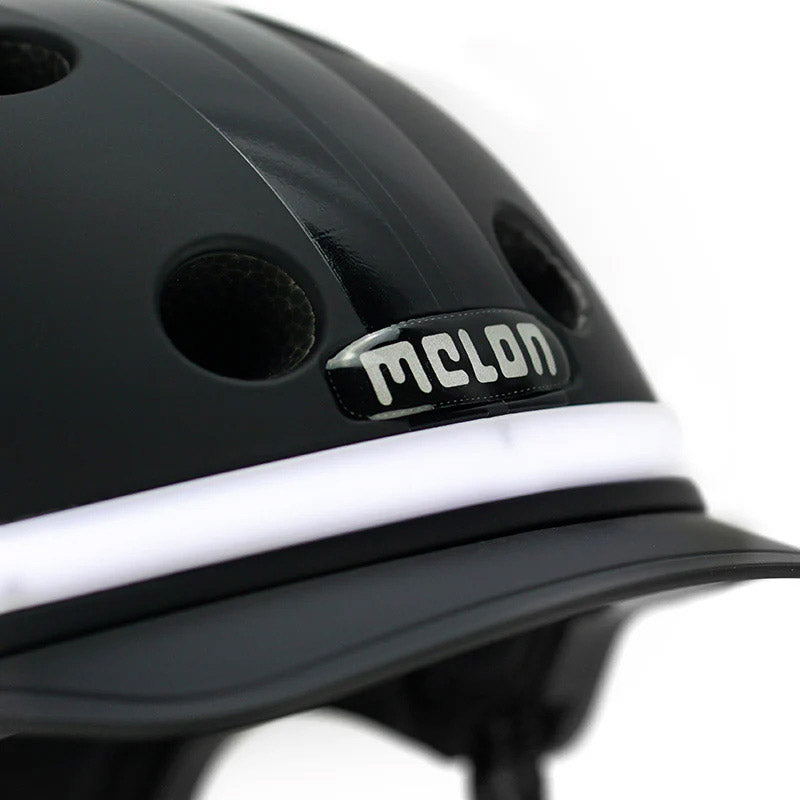 Melonenhelm mit Beleuchtung E-Serie Black Ice XL-XXL