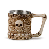 Deko-Krug mit Totenkopfknochen