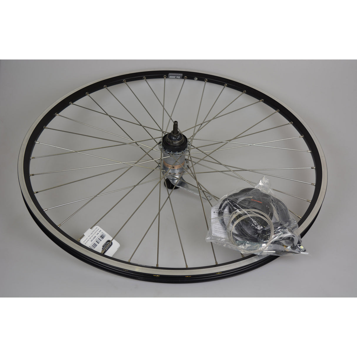 Rueda trasera 28 Nexus 3V RN ZAC 2000 Spokes de acero inoxidable Negro