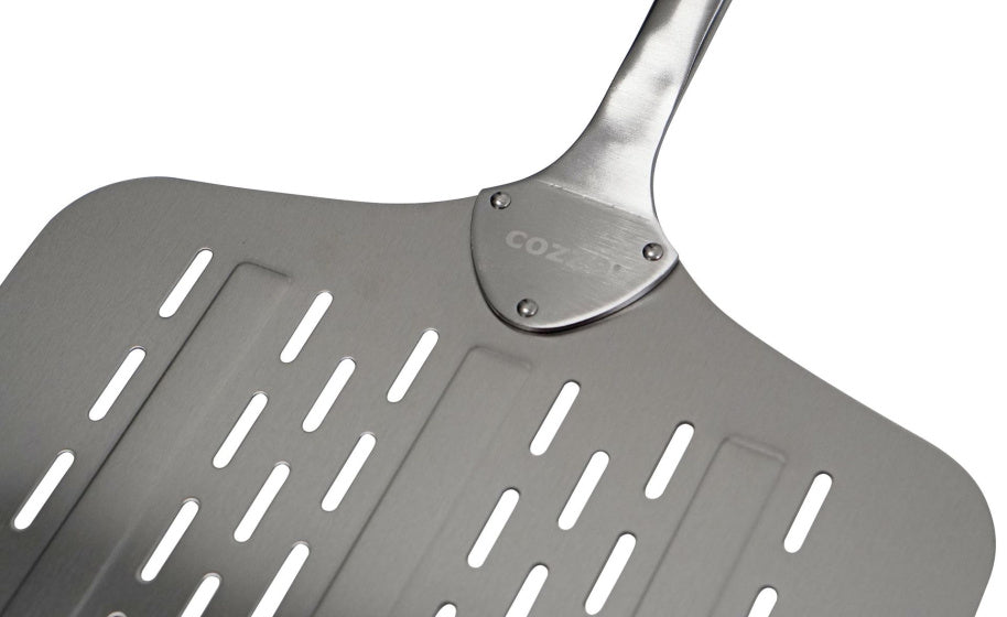 Cozze Edelstahl -Pizza -Chop mit Belüftungslöchern 66 cm Silber