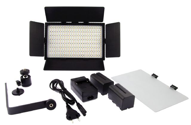 BATTURA DI LAMPAGGIO DI LED BIROR ECCI FALCON DV-384CT-K2