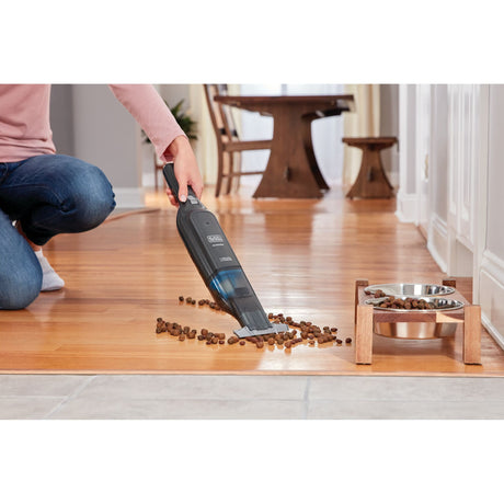 Black+decker hlvc320b11-qw 12v 2.0ah slim handvac kruimeldief handstofzuiger (zwart, incl. laadstation)