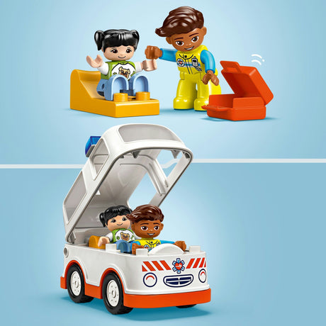 Lego Duplo Town 10447 Krankenwagen mit Fahrer