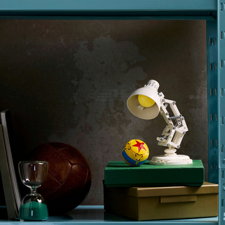 Lego® Ideen Disney Pixar Luxo Jr. Ausstellungsmodell - 21357