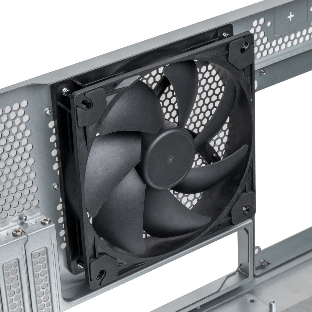 Silverstone RM52 Servergehäuse (schwarz | 2x USB-A | 1x USB-C)