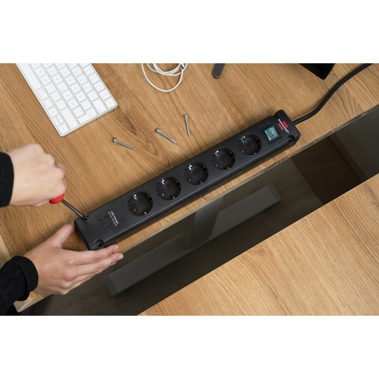 Brennerstuhl Bremounta Steckdosenleiste mit 2 USB C Ladebuchsen | 5-fach | schwarz | 3m h05vv-f 3g1,5 - 1150660415