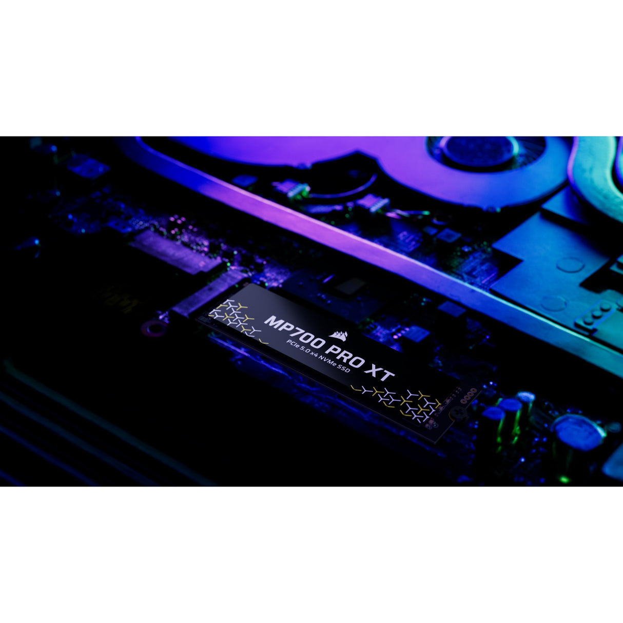Corsair MP700 Pro XT 1 TB SSD (schwarz, PCIe Gen5 x4 NVMe 2.0, M.2 2280, 3D TLC NAND)