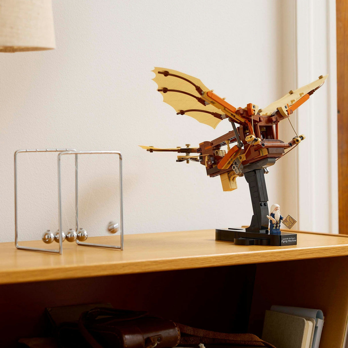 Lego-Ikonen Leonardo da Vincis Flugmaschine – 10363