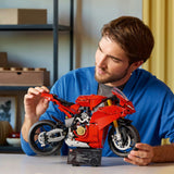 Lego Technic 42202 Ducati Panigale V4 S-Motor