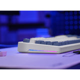 Trust gxt 872 xyra mechanisch tkl-gamingtoetsenbord (wit, us lay-out (qwerty), leobog seiya, 80% (tkl), rgb, hot swap)