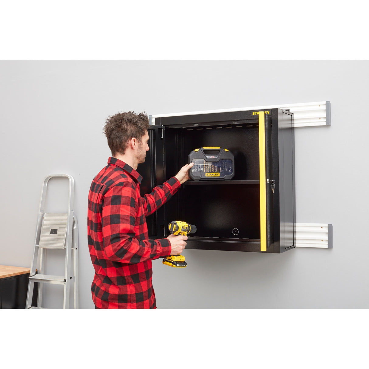 Stanley Stanley Wall Cabinet 2 Türen RTA RTA