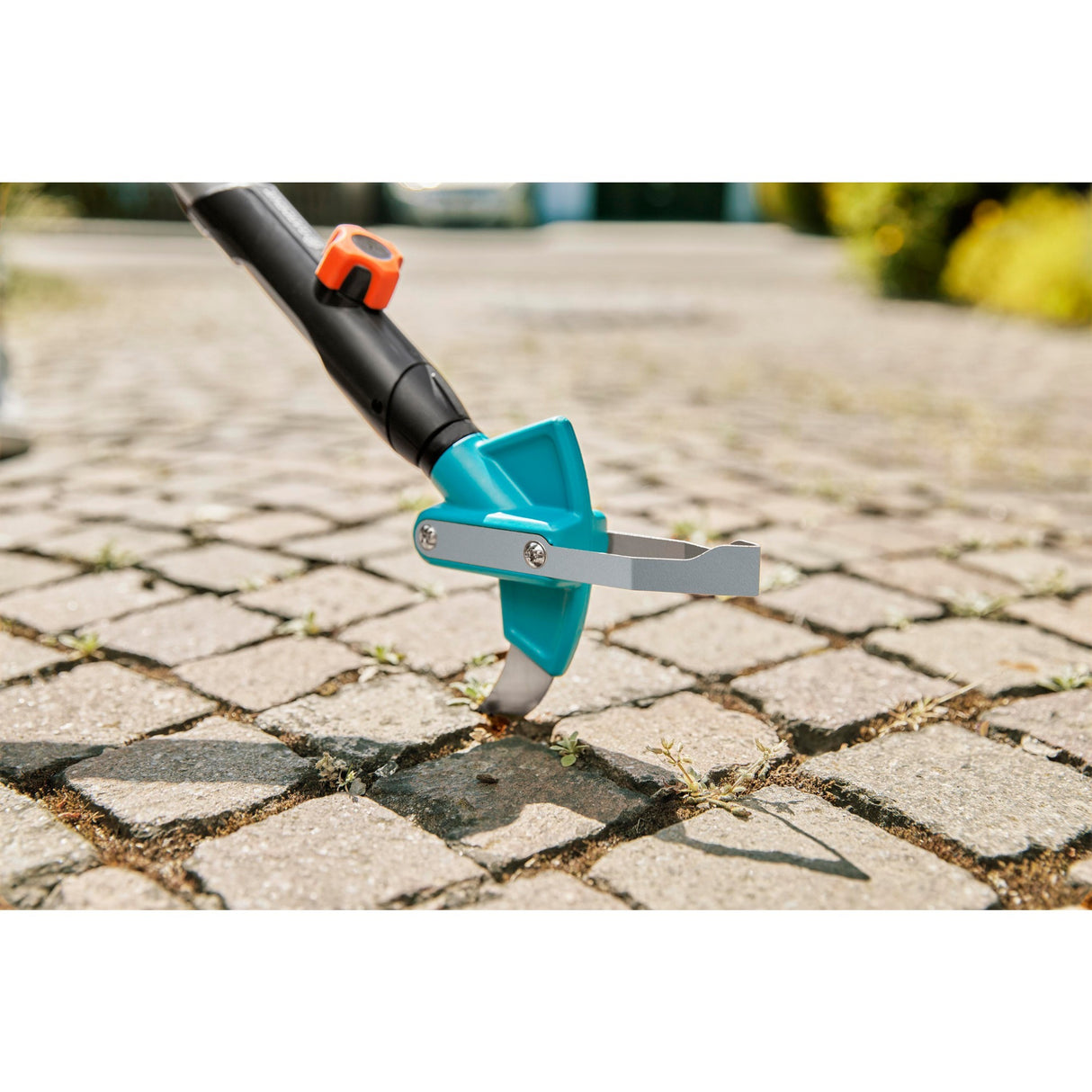 Gardena 2-in-1-Kombisystem Unkraut-Weader für Patios