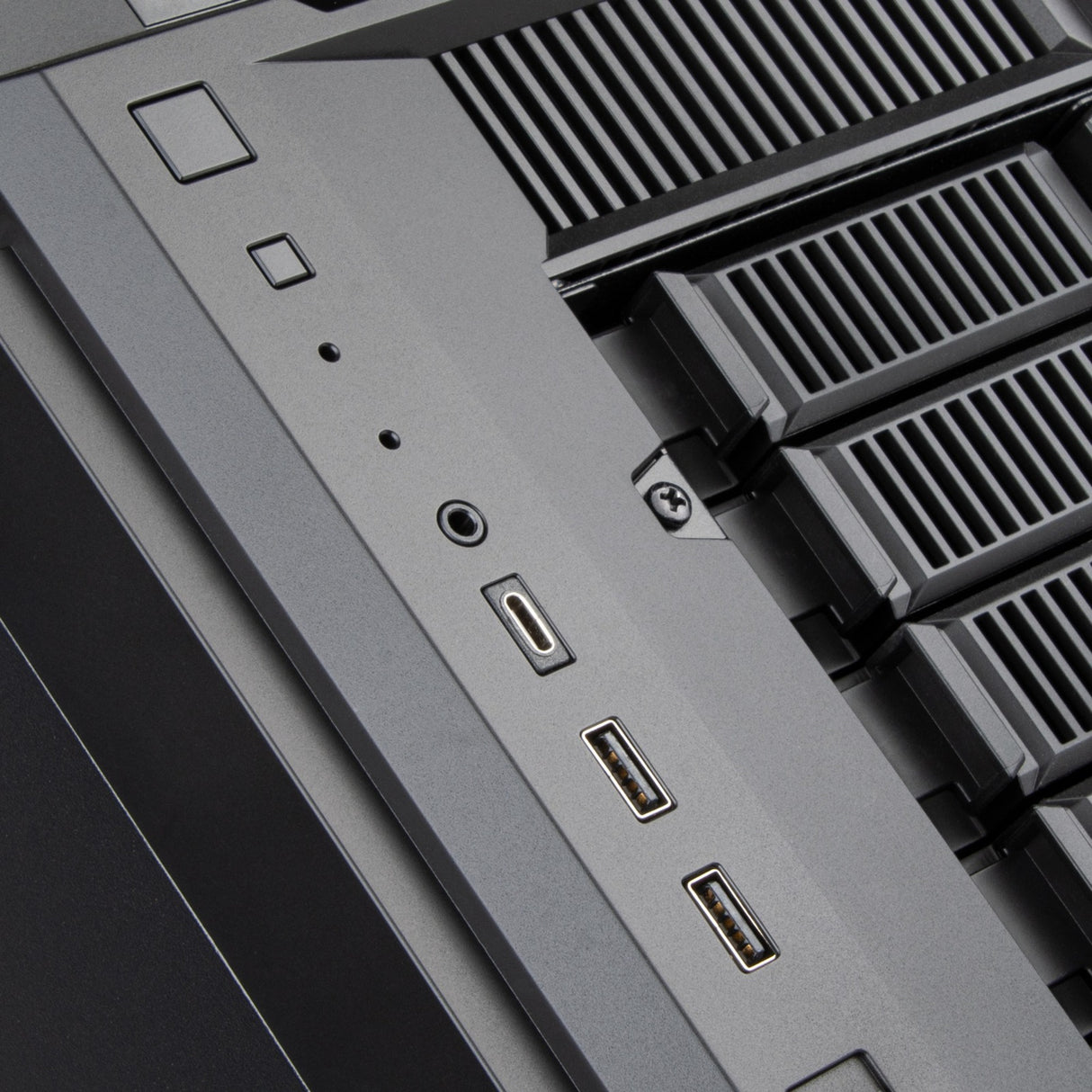 Silverstone CS382