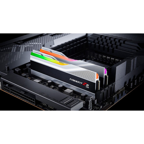 G.skill Trident Z5 RGB 32 GB DDR5-6400 (2x 16 GB) RAM (Silber, F5-6400J3239G16GX2-TZ5RS, XMP 3.0)