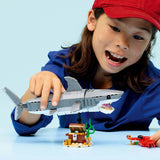 Lego Bauspielzeug „Wilder Hai mit Schatztruhe“ (31381)