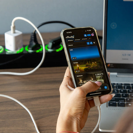 Shelly Steckdosenleiste Gen4 Steckdosenleiste (schwarz, WLAN, Bluetooth, Zigbee)