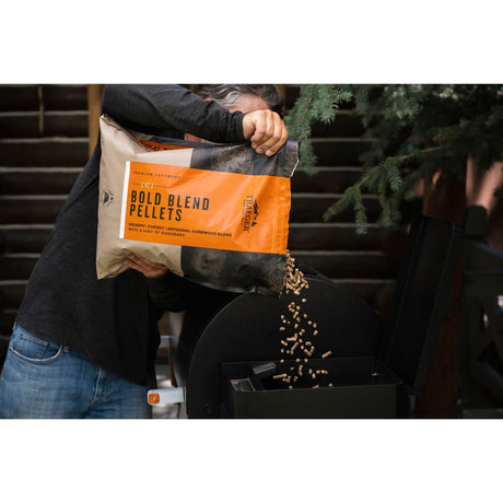 Traeger Bold Blended Pellets – Brennstoff in limitierter Auflage (8 kg)