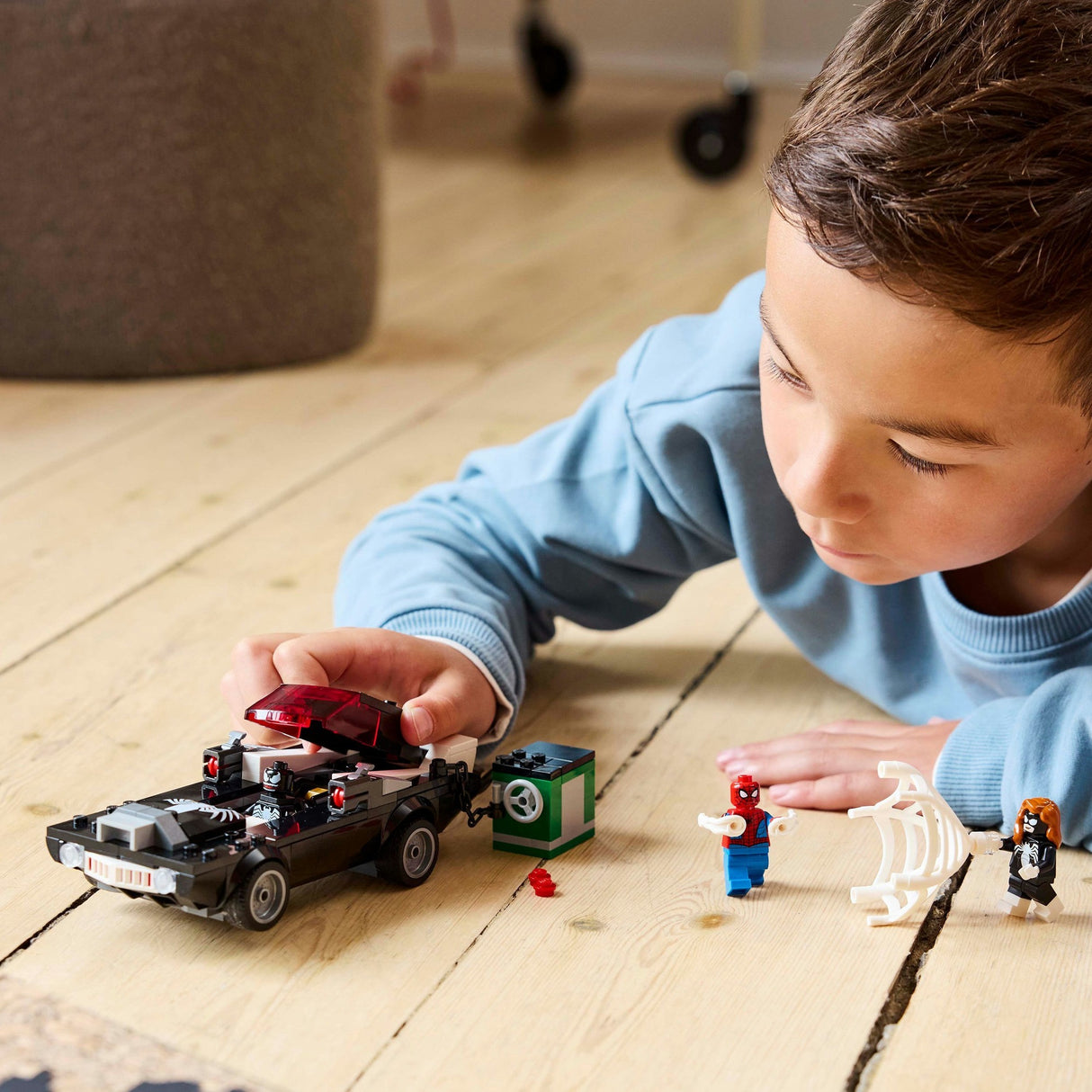 Lego Superhelden 76309 Spider-Man vs. Venoms Oldtimer