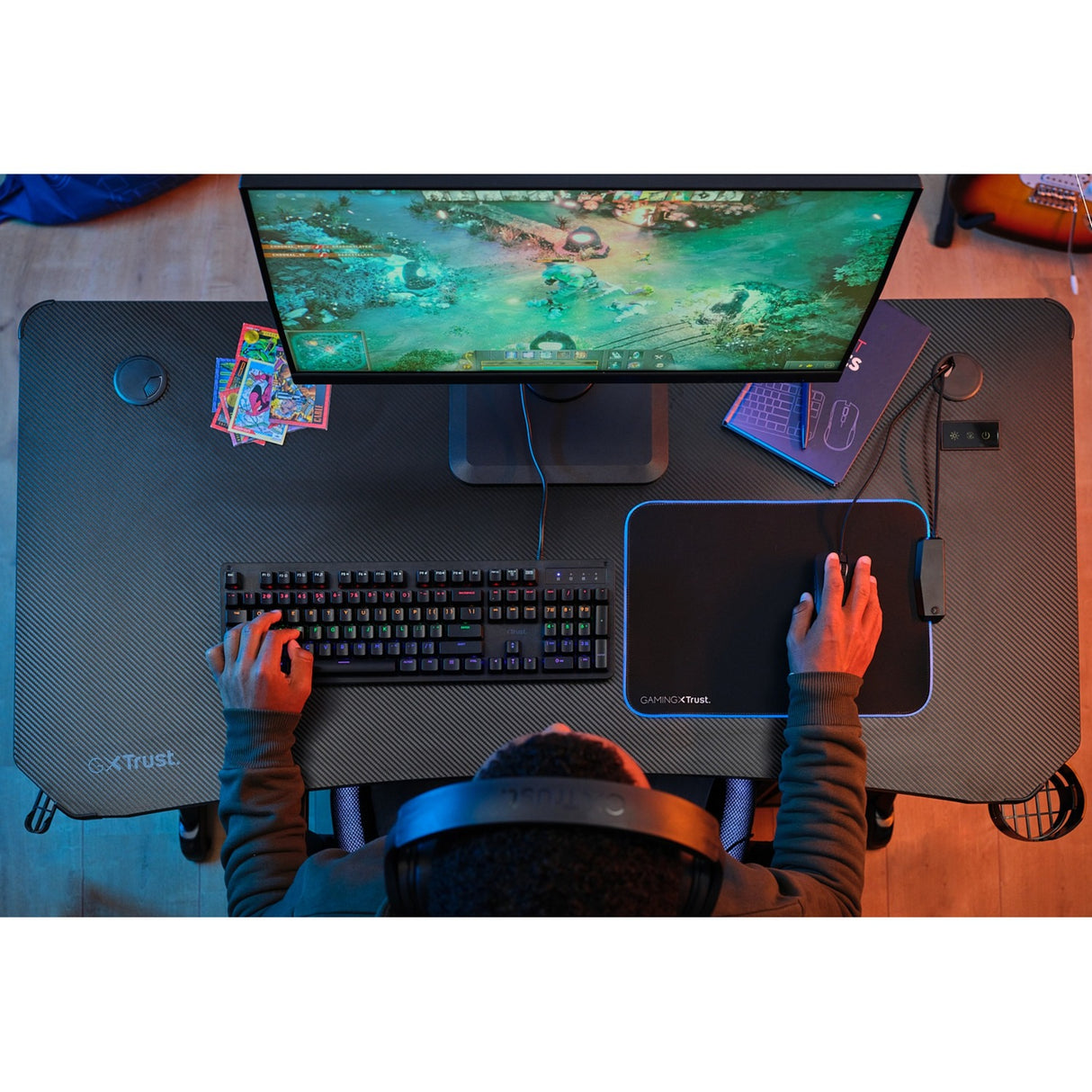 Vertrauen Sie dem GXT 709 Luminus RGB-Gaming-Schreibtisch