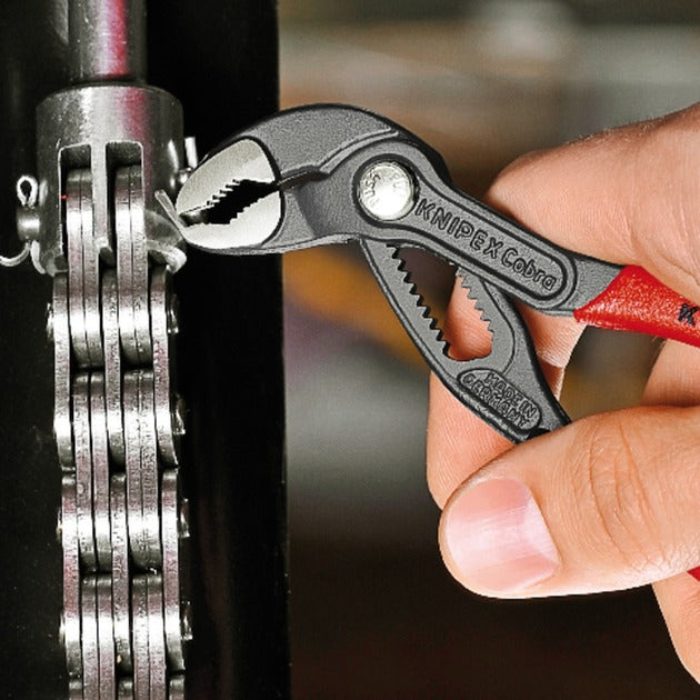 Knipex Cobra – verstellbare Wasserpumpenzange – 125 mm – rutschfester Griff