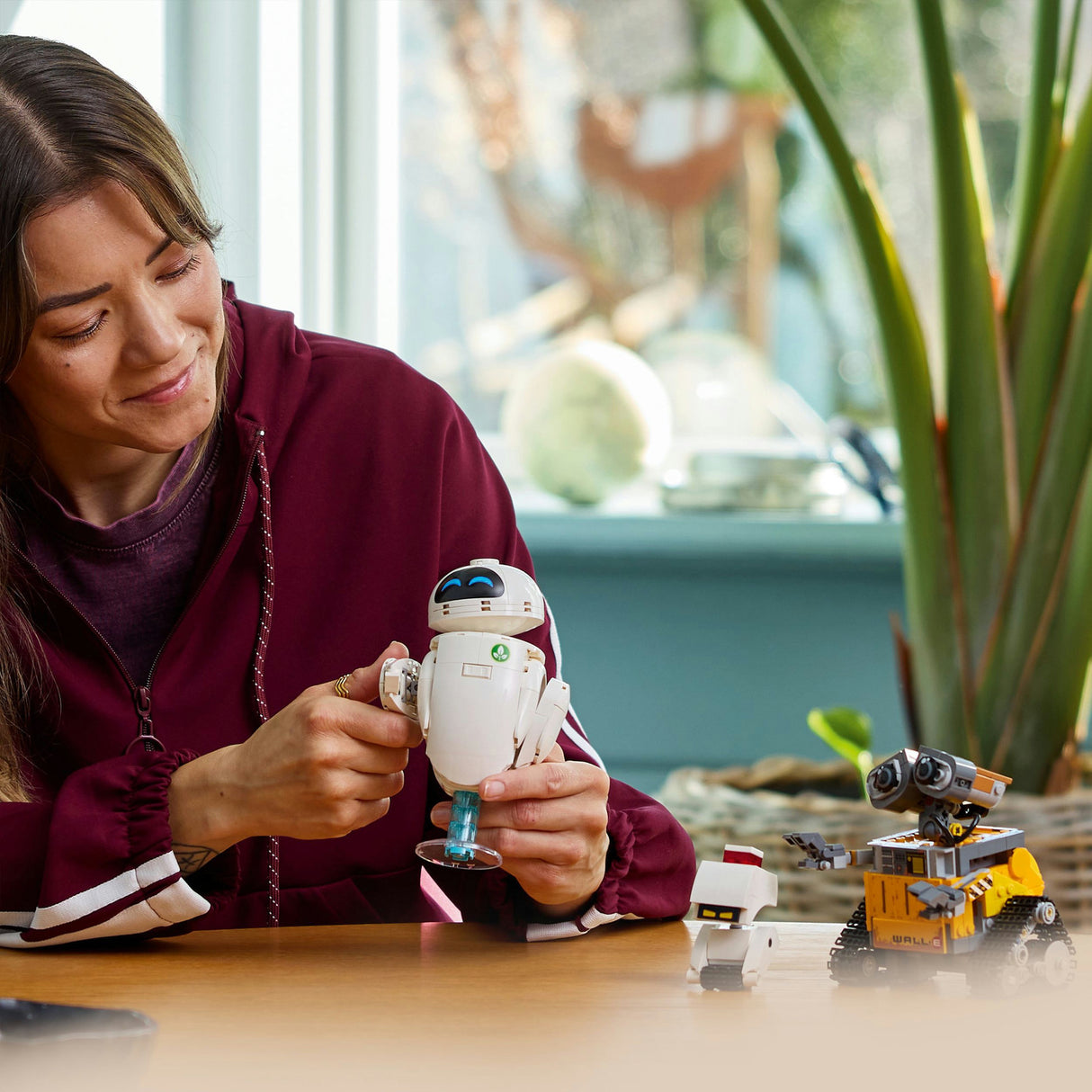 Disney Lego 43279 Pixar Wall-E und Vorabend