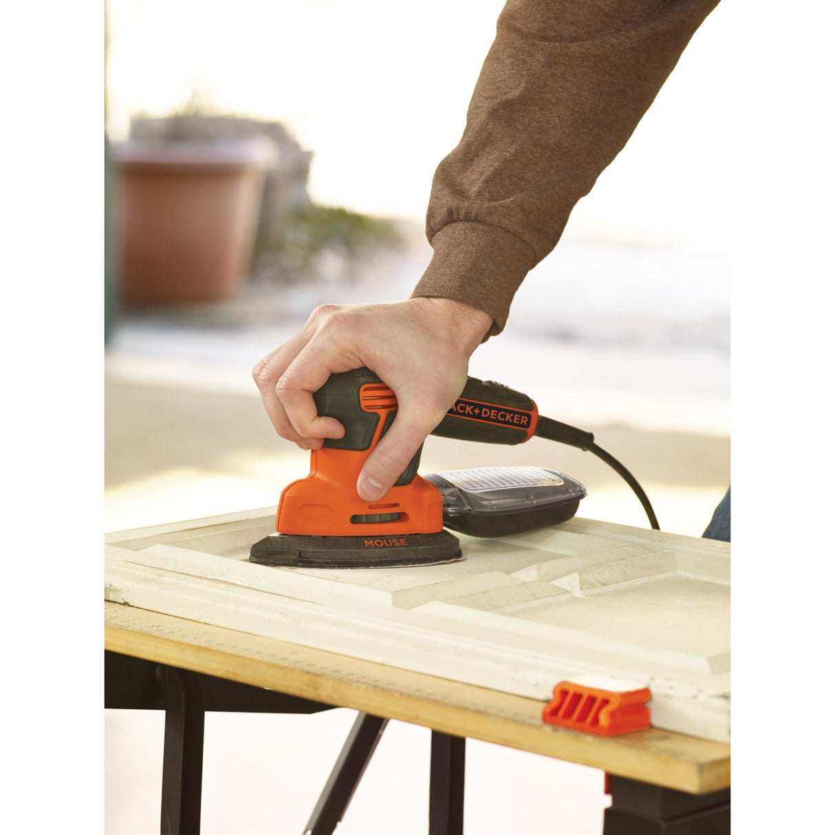 Black+Decker 120 Watt Maus-Detailschleifer KA2500K-QS Deltaschleifer (Orange Schwarz, Zubehör und Koffer im Lieferumfang enthalten)