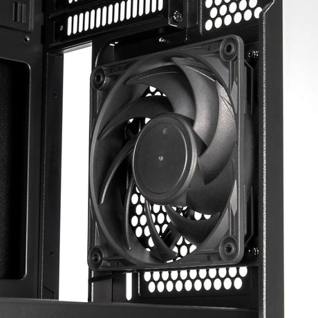 Silverstone CS382 Mini-Tower-Gehäuse (schwarz | 2x USB-A | 1x USB-C)