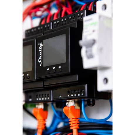 Shelly Pro 16-Uhr-Relais (4-Kanal, WLAN, LAN, Bluetooth)