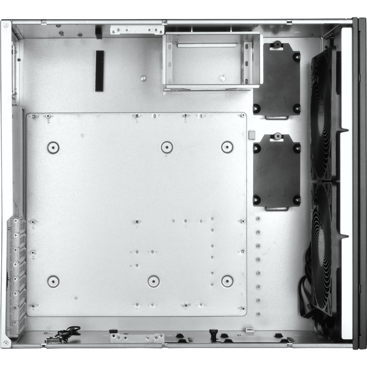 Silverstone RM51