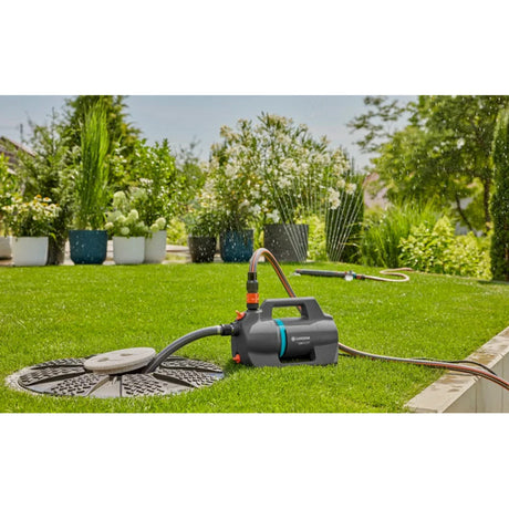 Gardena Bewässerungspumpe 5200 Silent Set mit Schlauch und Saugeinheit (dunkelgrau türkis, 09085-20 | Pumpe | 20 m Schlauch | 3,5 m Saugeinheit)