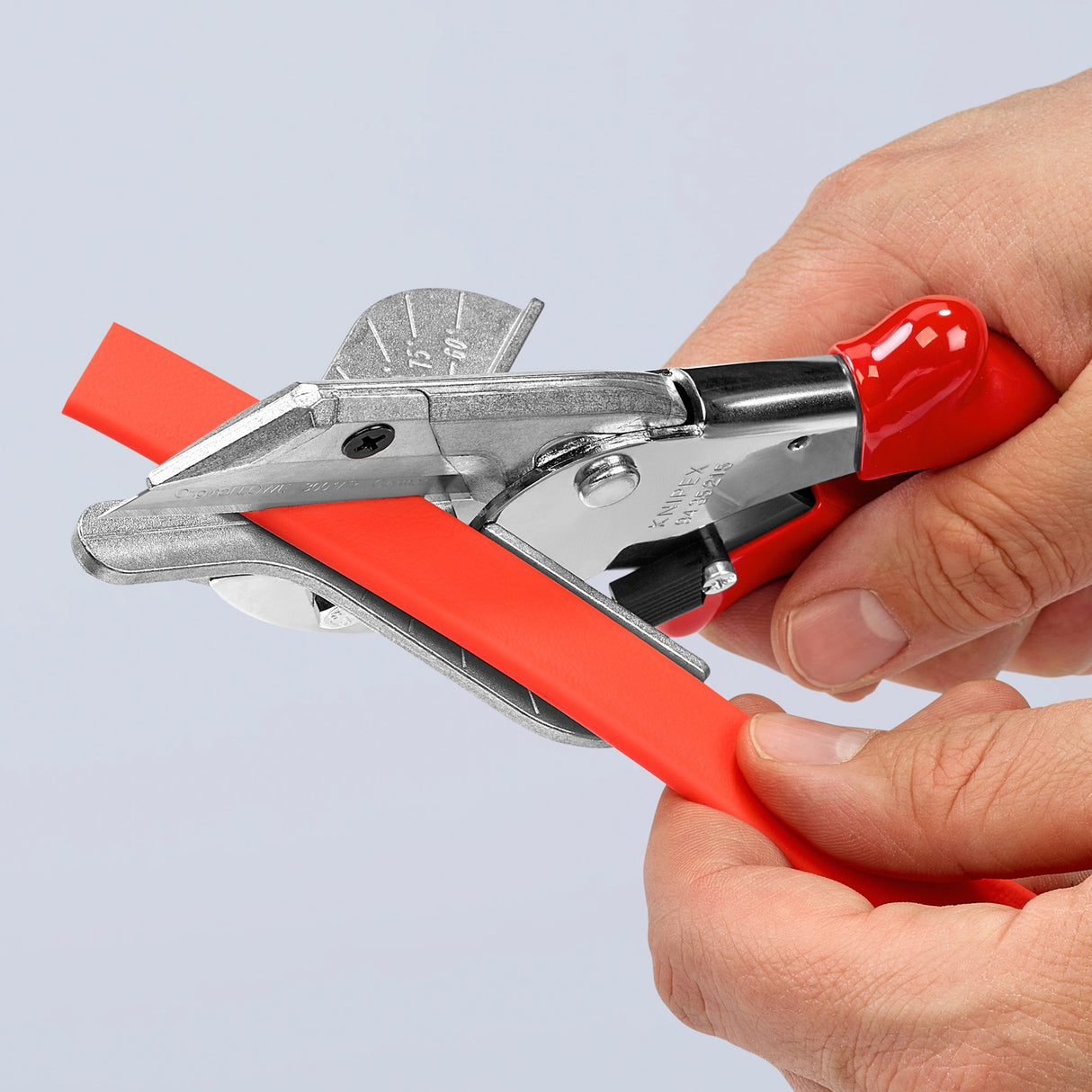 Knipex 94 35 215 Gehrungsschneider für Kunststoff- und Gummiprofile