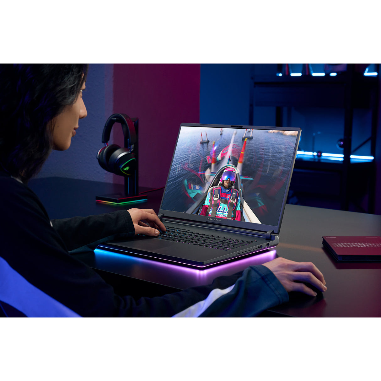 Asus ROG Strix G16 G615JMR-S5020W 16 Gaming-Laptop (Grau | Core i7-14650HX | RTX 5060 | 16 GB | 1 TB SSD)