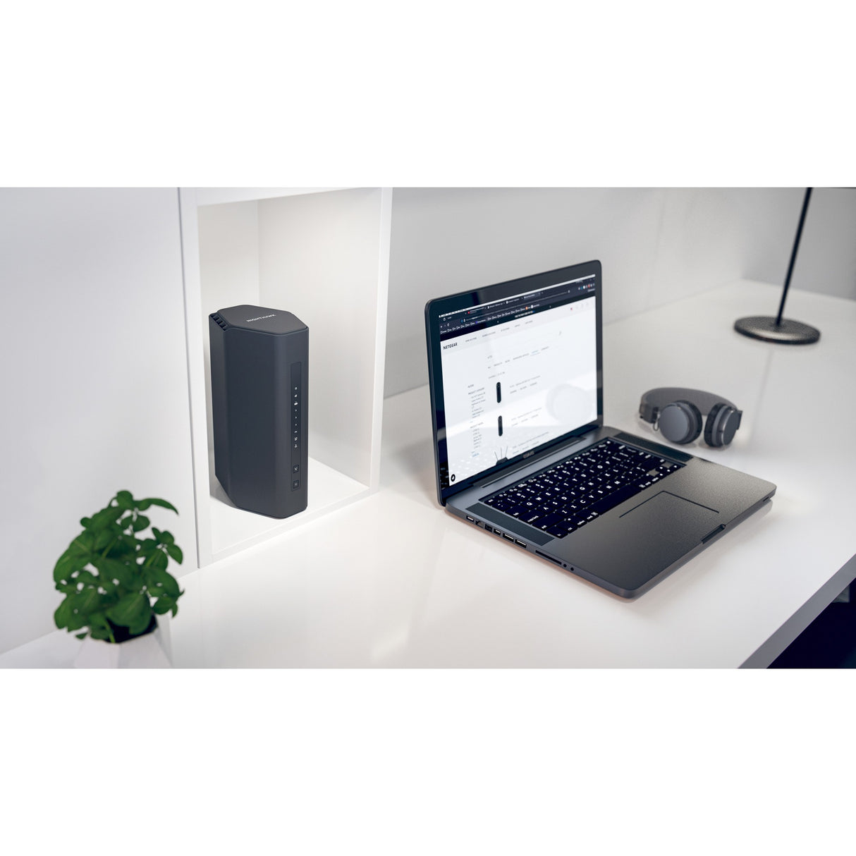 Netgear Nighthawk WLAN 7 Router RS200