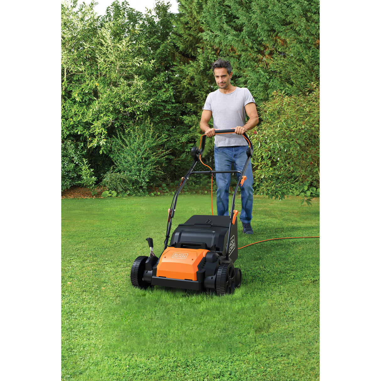 Black+decker verticuteermachine 1200w verticuteerder en beluchten beoep320-qs